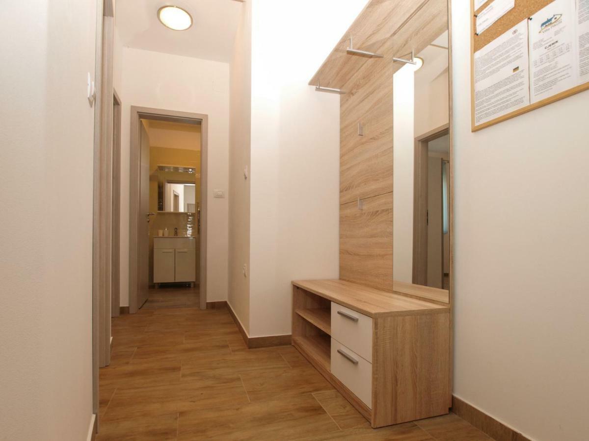 4 Stars Apartments-Pikula Fažana Exterior foto